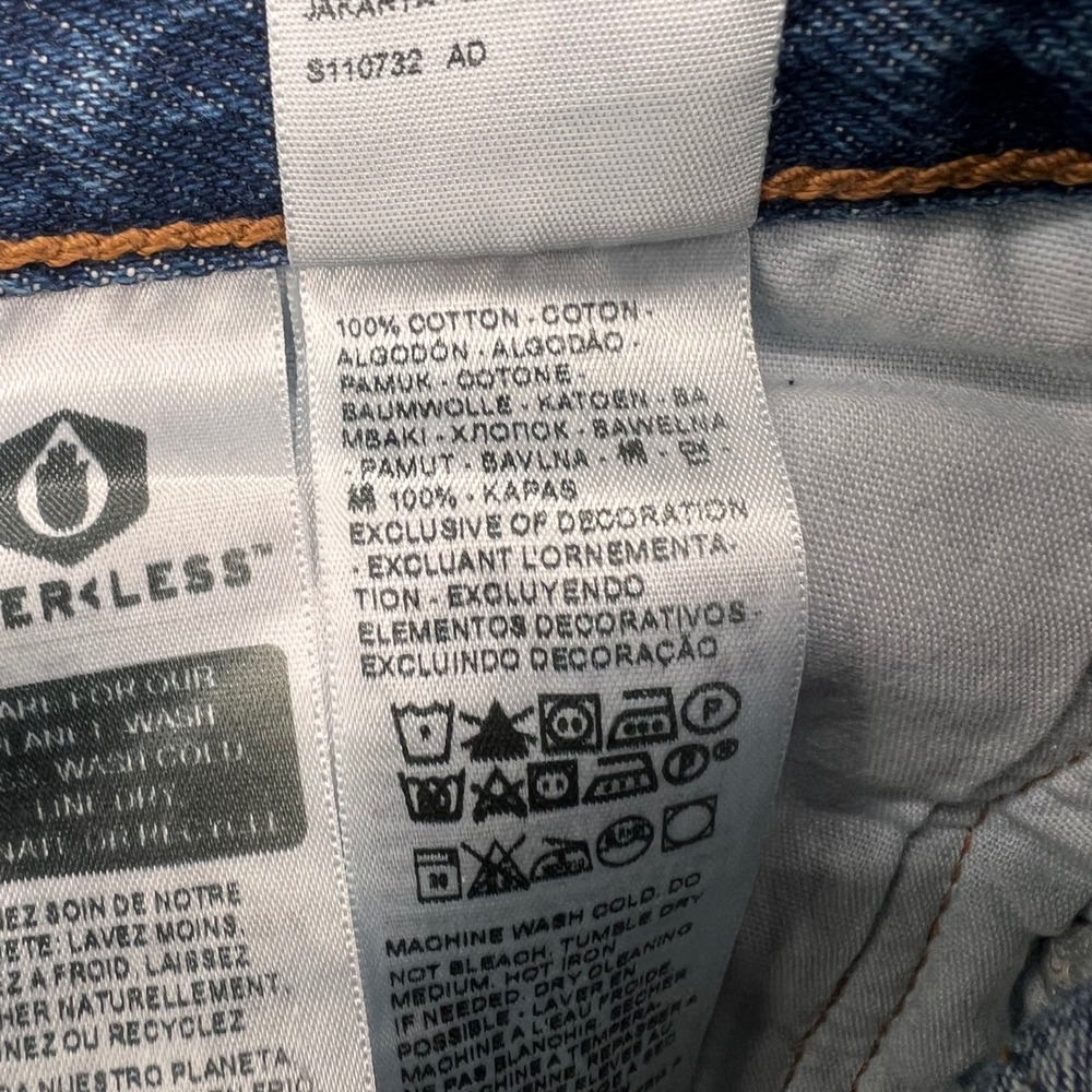 Levis 501 Original Fit Jeans Womens Medium Wash Blue Straight Leg Cotton Denim - Picture 9 of 15